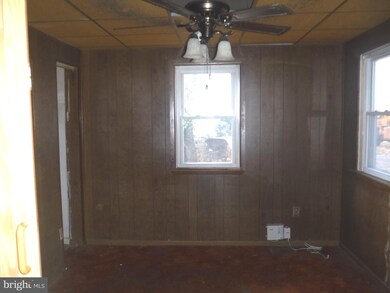 26 Awkard Ln, Silver Spring, MD 20905 - photo 4