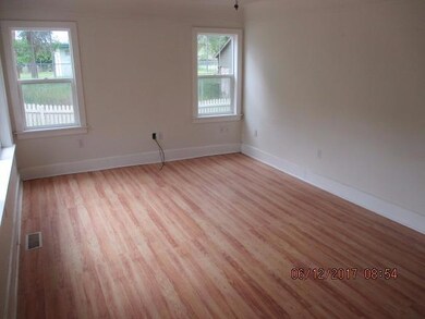 1428 Homedale Rd, Klamath Falls, OR 97603 - photo 4