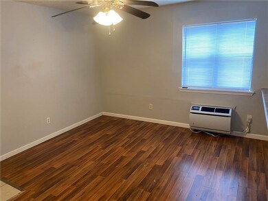 203 S Baggett St unit 3, Prairie Grove, AR 72753 - photo 5