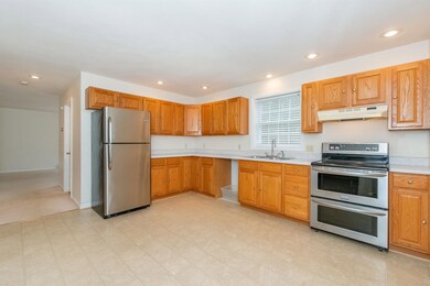 12 Fox Ridge Rd, Epping, NH 03042 - photo 4