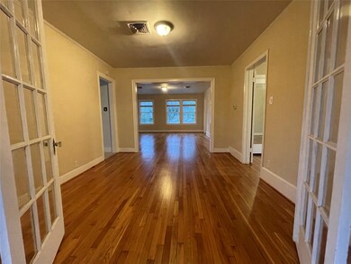 1661 Hawthorne St, Houston, TX 77006 - photo 5