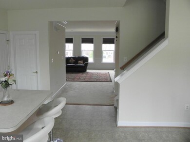 8177 Glade Bank Dr, Manassas, VA 20111 - photo 7