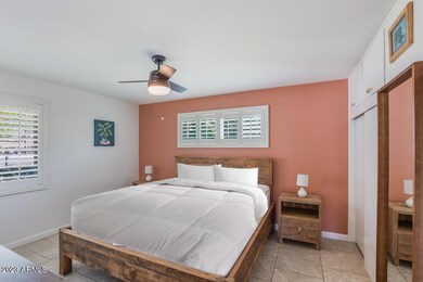 7240 N 7th Ave-20
