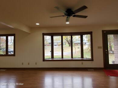 3510 Twin View Ct, Floyds Knobs, IN 47119 - photo 7