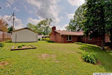 6325 Chadwell Rd SW, Huntsville, AL 35802 - photo 5