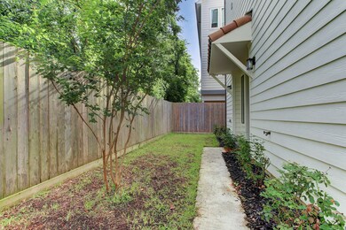 841 Fisher St unit C, Houston, TX 77018 - photo 4