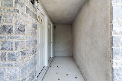 54 Cedarcliff Rd, Staten Island, NY 10301 - photo 6