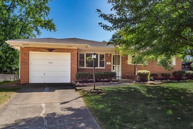 5641 Sandalwood Blvd, Columbus, OH 43229 - photo 2