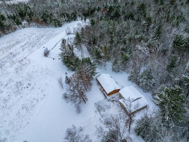 W6017 Howe Ln, New Lisbon, WI 53950 - photo 6