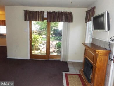 812 Pennsylvania Ave, Southampton, PA 18966 - photo 5