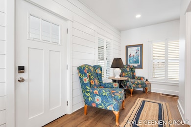 39-web-or-mls-2245-auburn-ave