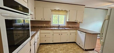 03. Kitchen