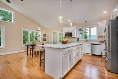 41 Westview Terrace unit A, Easthampton, MA 01027 - photo 5