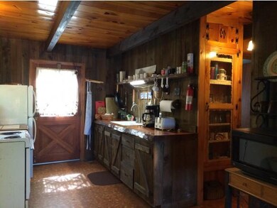 8 Red Fox Crossing, Hillsborough, NH 03244 - photo 5