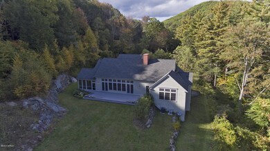 COUNTRY CONTEMPORARY