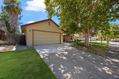 7929 Eagle Peak Way, Antelope, CA 95843 - photo 2