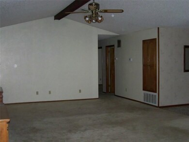 3109 Woodside Dr, Ardmore, OK 73401 - photo 3