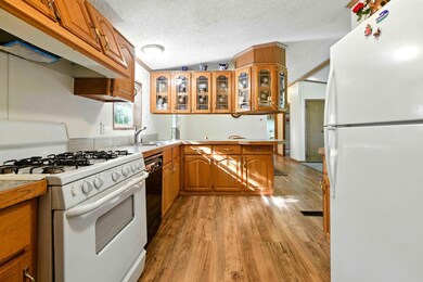 518 1/2 W 4th St S, Pillager, MN 56473 - photo 7