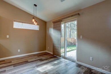 1670 W Williamson Ave, Sisters, OR 97759 - photo 6