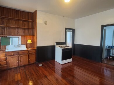 240 Lockwood St, Providence, RI 02907 - photo 5