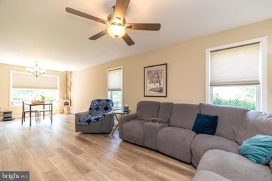 1051 Heather Ln, Quakertown, PA 18951 - photo 5