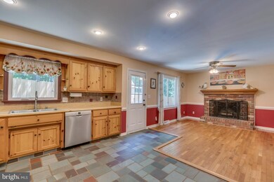 3256 Titanic Dr, Stafford, VA 22554 - photo 7