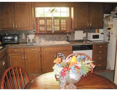 205 Holly Moore Dr, Pineville, LA 71360 - photo 3