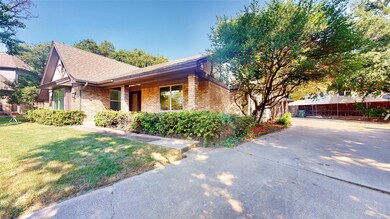 201 Pheasant Ct, Bedford, TX 76021 - photo 3