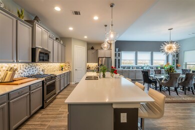 1818 Saxon Bend Trail, Richmond, TX 77469 - photo 5