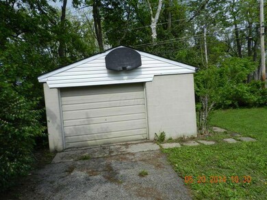 873 S Hampton Rd, Columbus, OH 43227 - photo 2