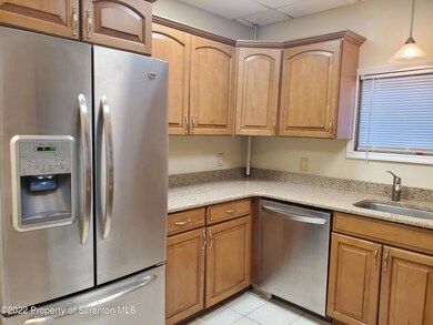 1140 Amherst St, Scranton, PA 18504 - photo 7