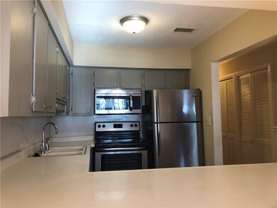 10C Hartwell Villas, Anderson, SC 29626 - photo 5