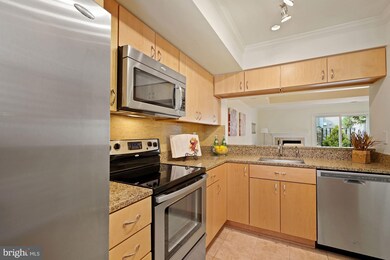 4511 28th Rd S unit 53, Arlington, VA 22206 - photo 6