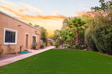 Huge Side Yard