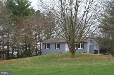 1319 Streaker Rd, Sykesville, MD 21784 - photo 4