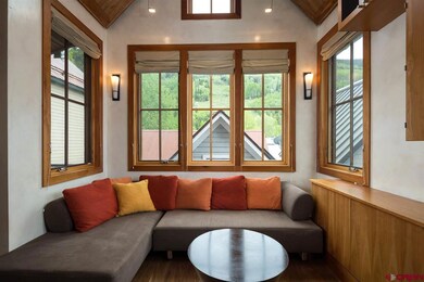 COMFORTABLE LIVING SPACE MAXIMIZES SOUTH FACING VI