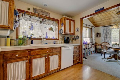 61145 SE Ladera-11