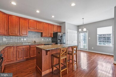 23318 Jonquil Ln, California, MD 20619 - photo 3