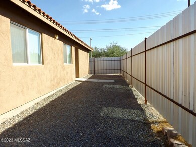 1306 E 9th St unit 2, Tucson, AZ 85719 - photo 2
