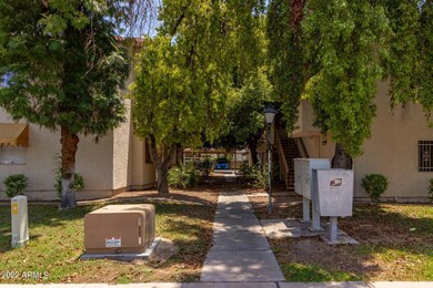 North 8th St 101 (3).jpg-SMALL