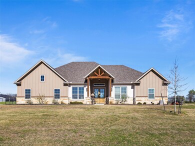 140 Clayton Crossing, Springtown, TX 76082 - photo 3