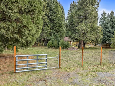 285 Mill Creek Dr, Prospect, OR 97536 - photo 2