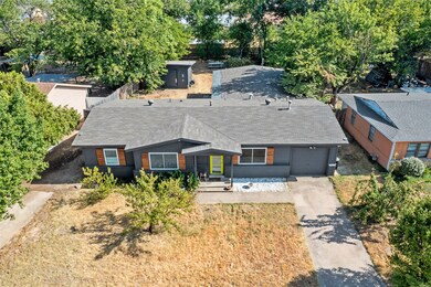 732 Greenway Dr, Hurst, TX 76053 - photo 3