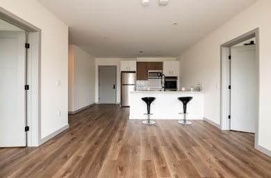 203 Lowell St unit 206, Wilmington, MA 01887 - photo 4