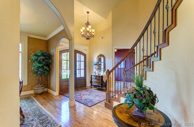 A lovely entry with tall ceiling greet your guests