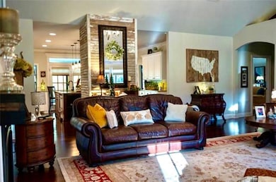 198 E Glenn Rd, Dry Prong, LA 71423 - photo 3