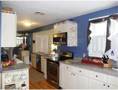 29 Lanesboro Rd, Worcester, MA 01606 - photo 5