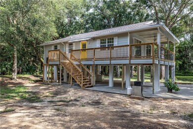 Outside Entrance with side and front decks!