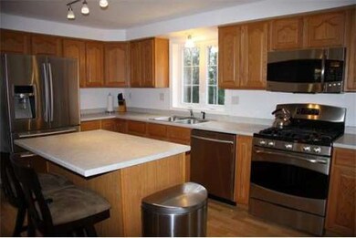 73 Photine Dr, Lowell, MA 01854 - photo 5