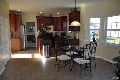 6521 Carmel Dr, Macungie, PA 18062 - photo 7